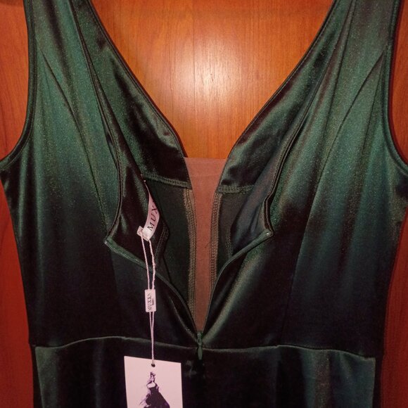 NWT MUXXN BOUTIQUE Sz Med Dark Green Satin Maxi Formal Sheath with Overskirt - Picture 8 of 10